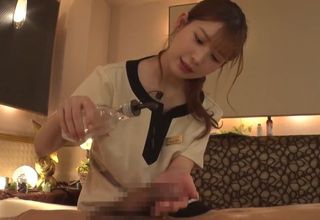 Dịch vụ massage khoái cảm cùng em gái xinh đẹp